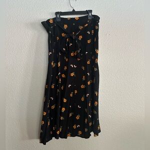 Princess Highway bees and blooms skirt